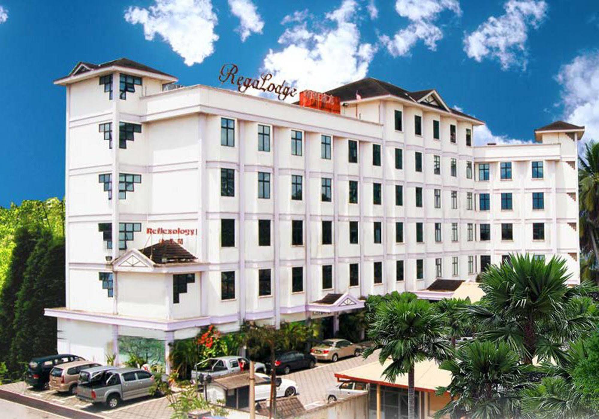 Regalodge Hotel & Spa Ipoh Ngoại thất bức ảnh