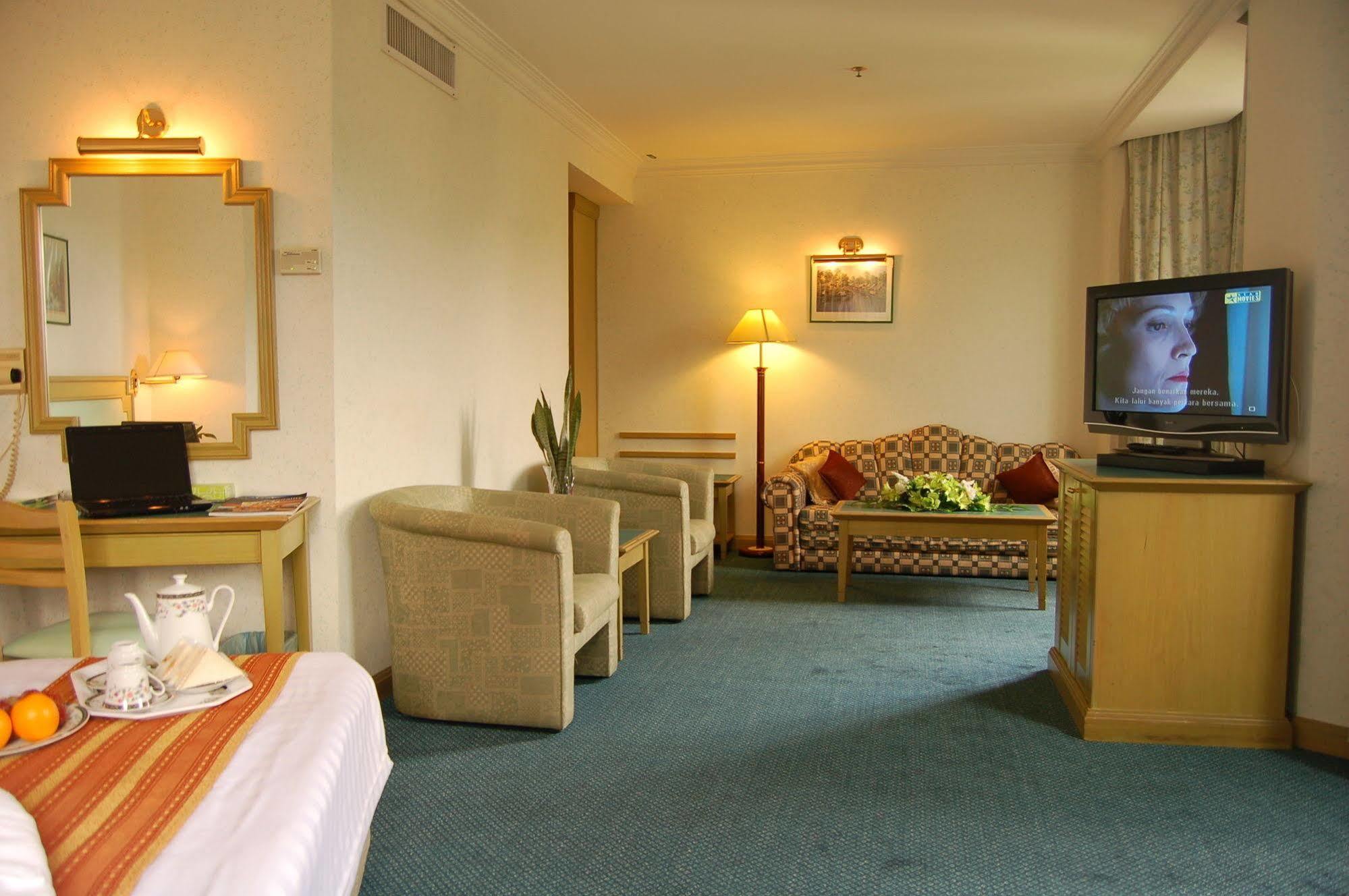 Regalodge Hotel & Spa Ipoh Ngoại thất bức ảnh
